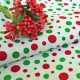 Ткань красный и зеленый горох на белом фоне